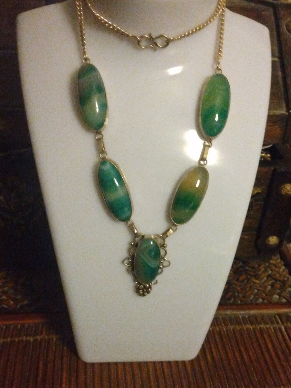 Green Agate Statement Necklace - Silver Plated Silver Setting Vintage